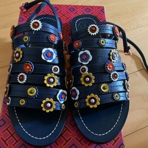 Tory Burch flat ankle wrap sandals. SUPER CUTE